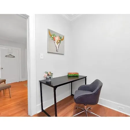 Cozy Downtown Studio By Toyota Center Houston Exterior photo