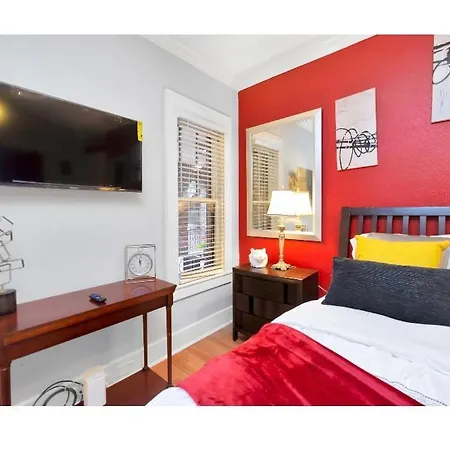 Cozy Downtown Studio By Toyota Center Houston Exterior photo