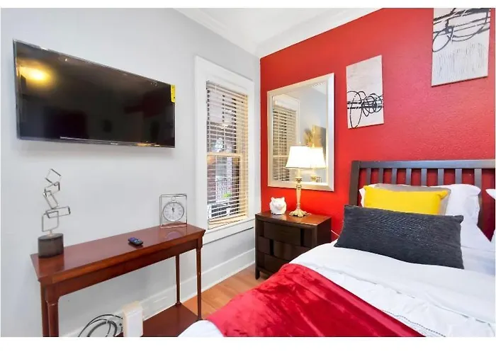 Cozy Downtown Studio By Toyota Center